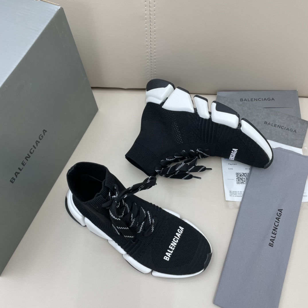 Balenciaga Speed 2.0 Lace-Up Sneaker In Black/White - DopestKickz