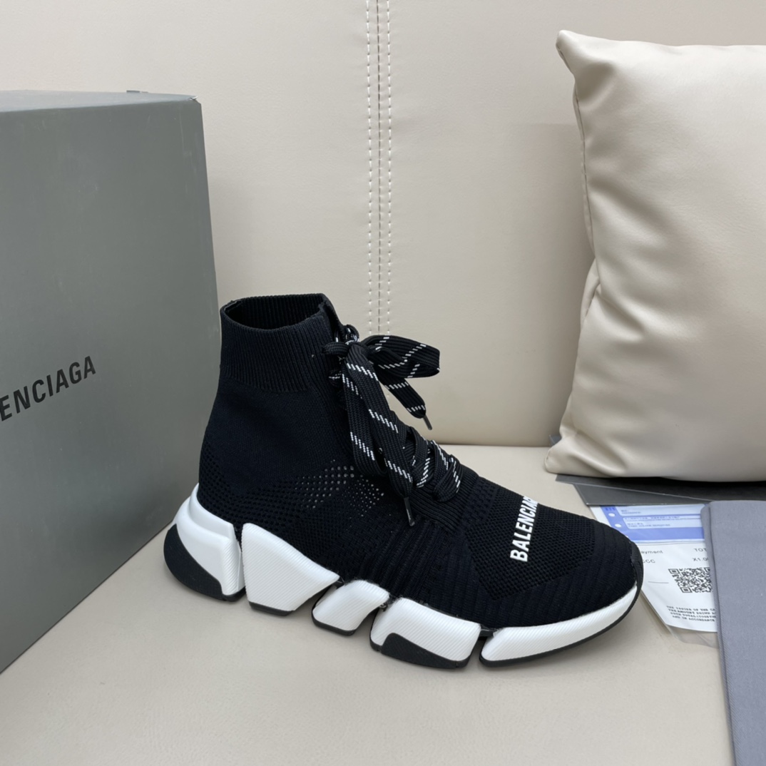 Balenciaga Speed 2.0 Lace-Up Sneaker In Black/White - DopestKickz