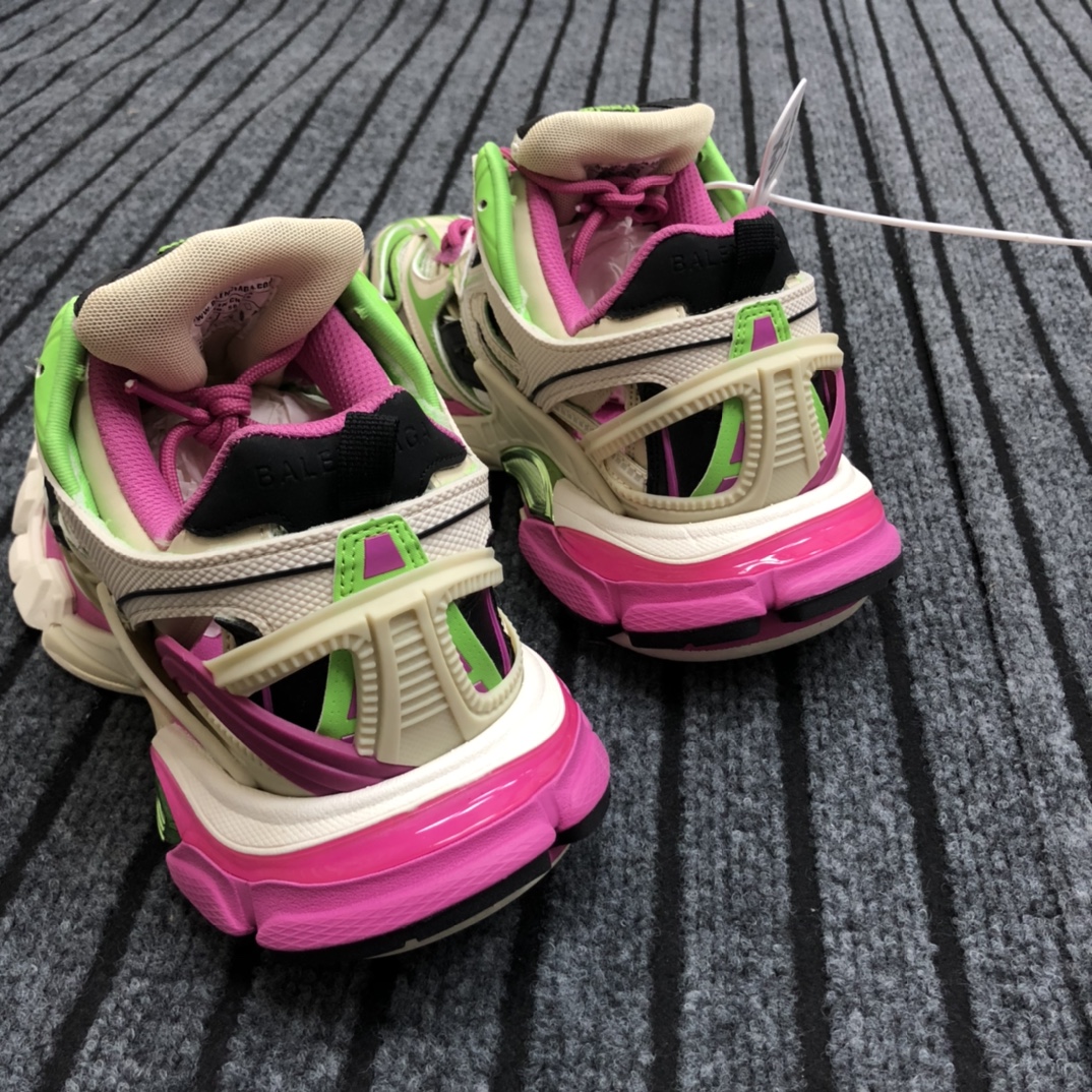 Balenciaga Track.2 Sneaker - DopestKickz