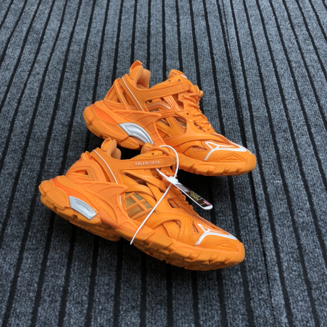 Balenciaga Track.2 Sneaker - DopestKickz