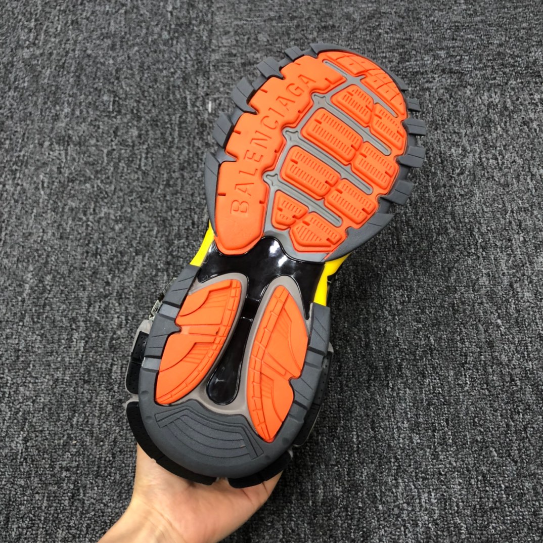 Balenciaga Track.2 Sneaker - DopestKickz