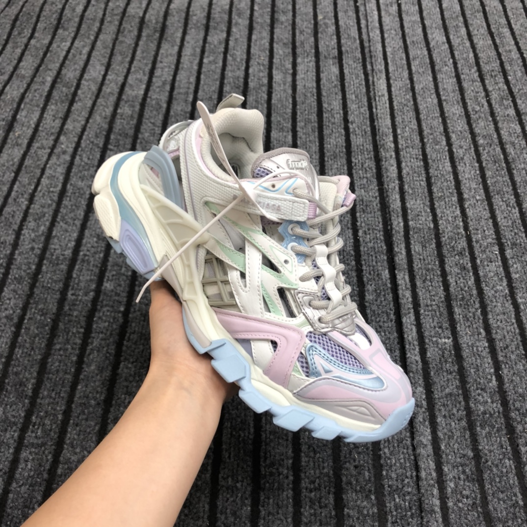 Balenciaga Track.2 Sneaker - DopestKickz