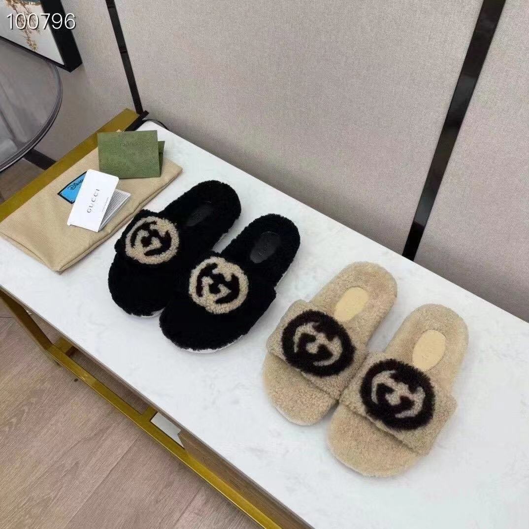Gucci Women's Slide Sandal With Wool - DopestKickz
