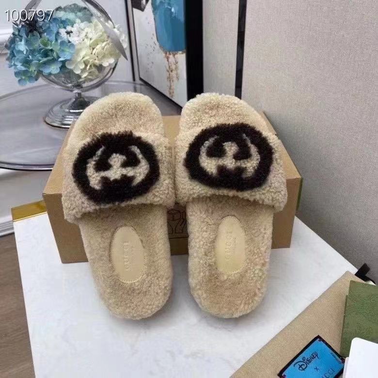 Gucci Women's Slide Sandal With Wool - DopestKickz