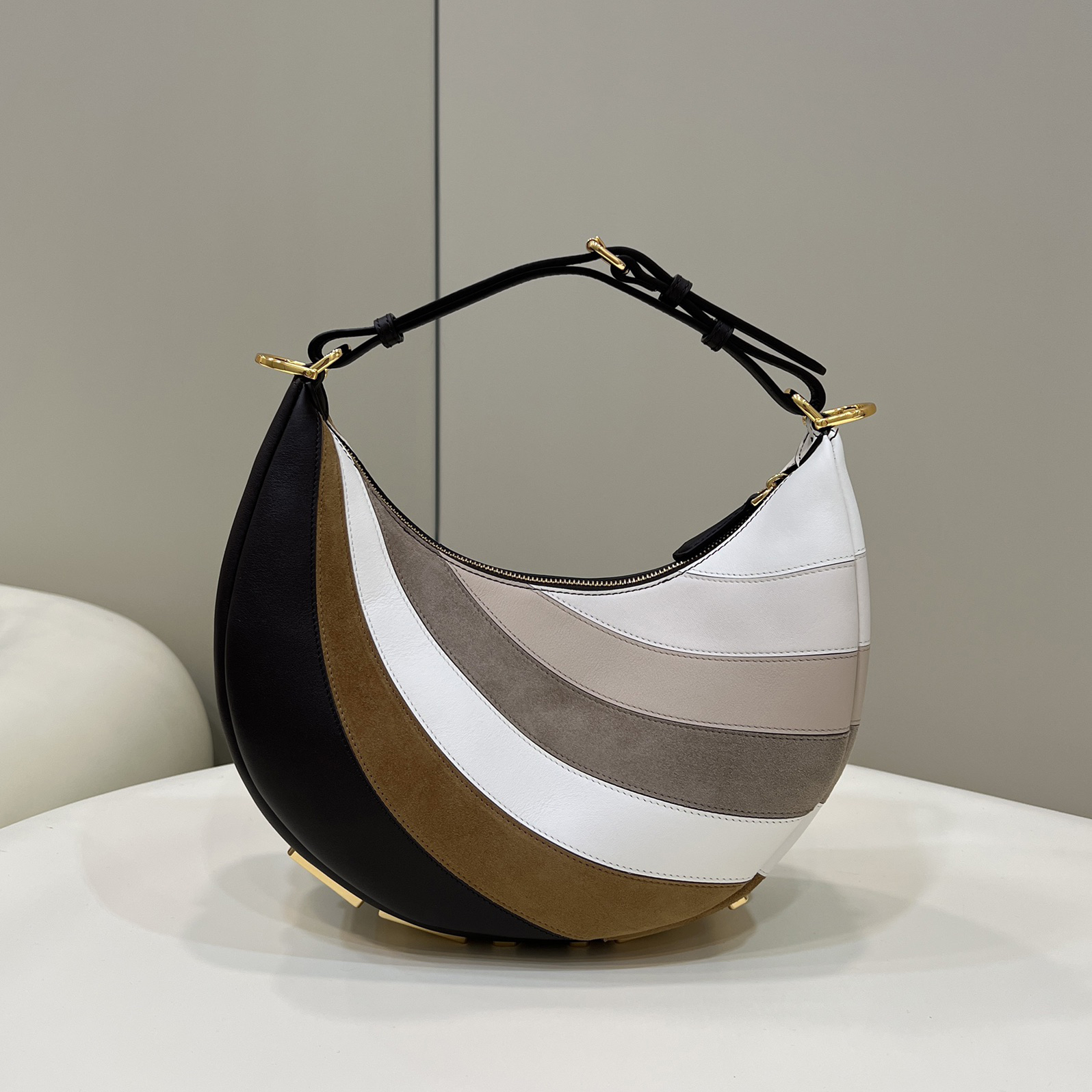 Fendi Graphy  Leather Bag(29*24.5*10cm) - DopestKickz