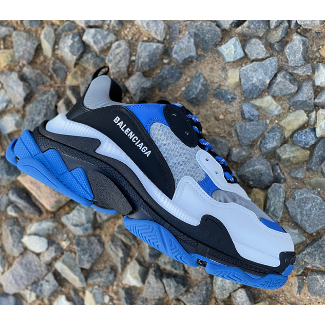 Balenciaga Triple S Sneaker - DopestKickz
