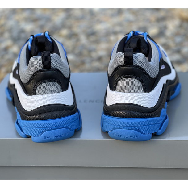 Balenciaga Triple S Sneaker - DopestKickz