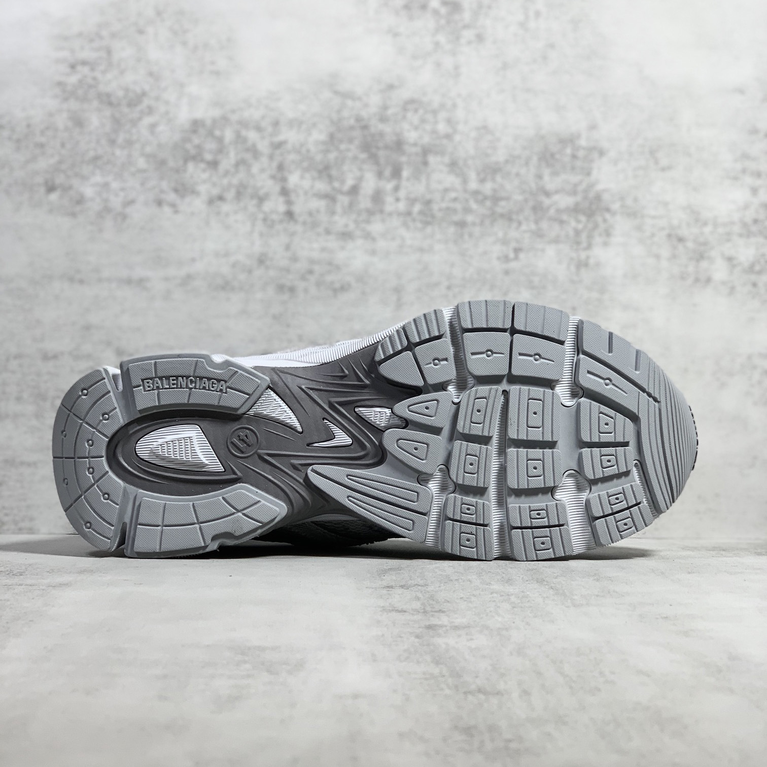 Balenciaga Men's Phantom Sneaker Washed In Grey - DopestKickz