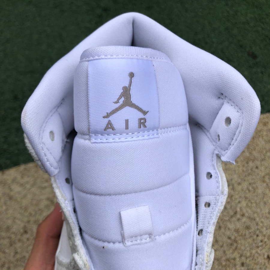 Air Jordan 1 Mid SE AJ1 'Light Iron Ore' Middle Top Sneaker  DN4045-001 - DopestKickz