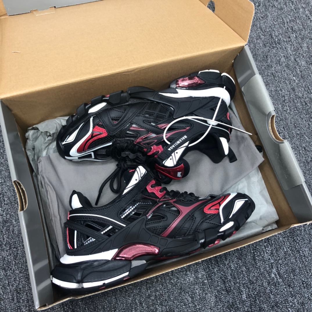 Balenciaga Track.2 Sneaker - DopestKickz