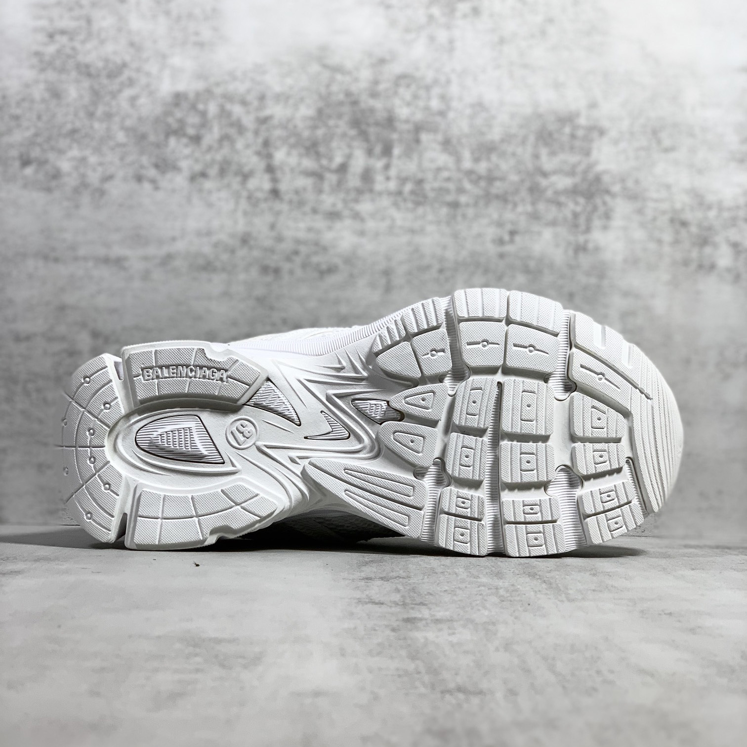 Balenciaga Men's Phantom Sneaker Washed In White - DopestKickz