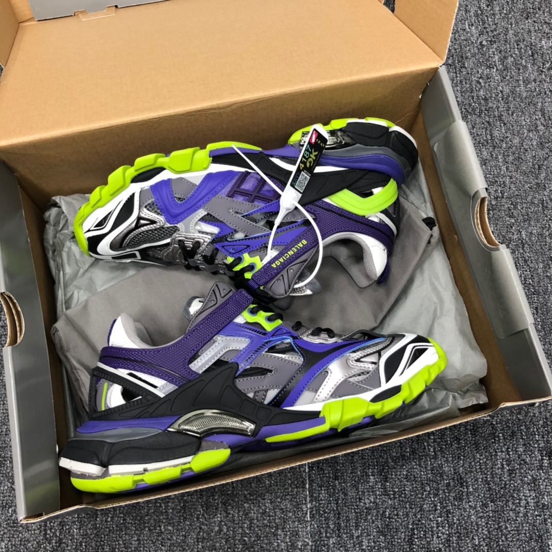 Balenciaga Track.2 Sneaker - DopestKickz