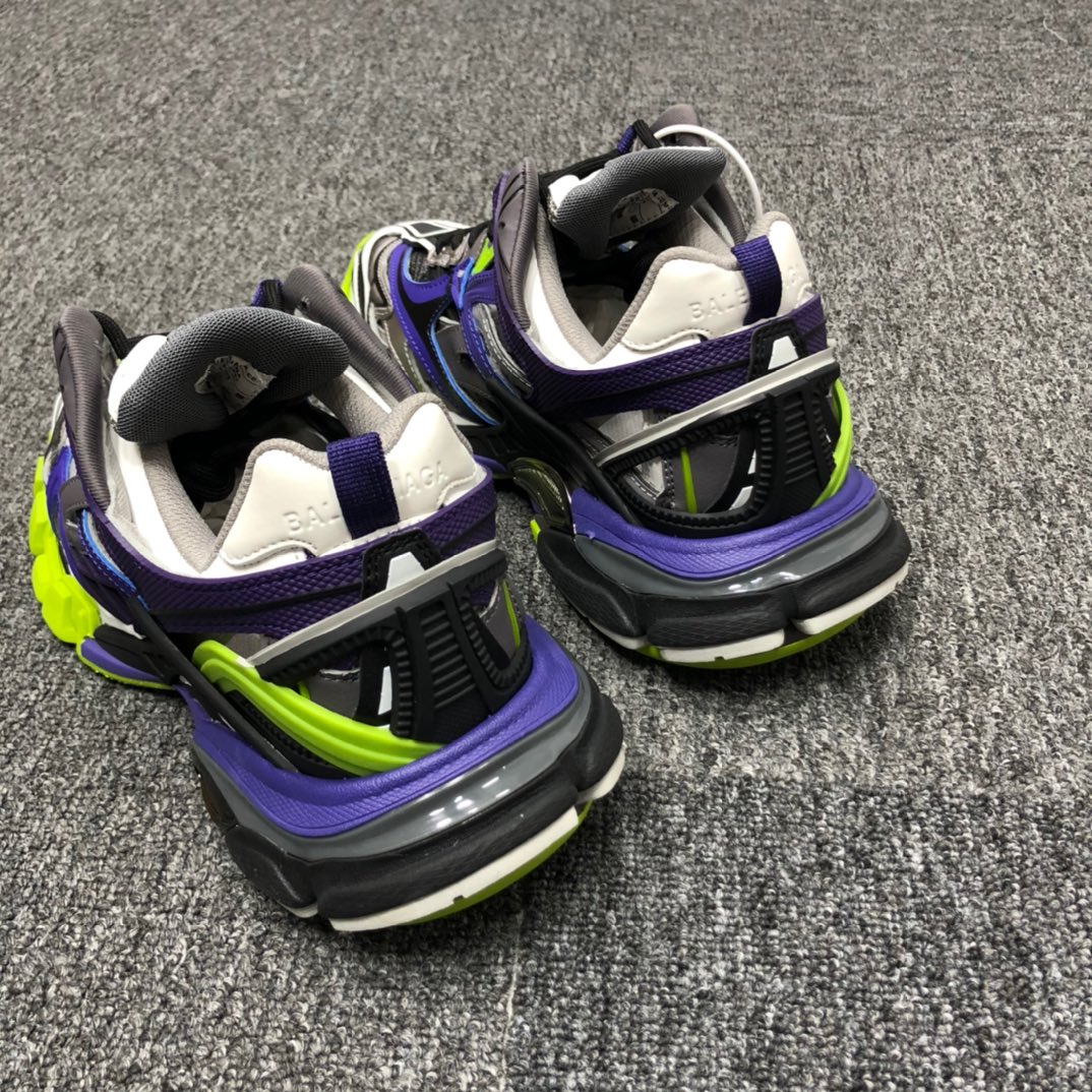 Balenciaga Track.2 Sneaker - DopestKickz