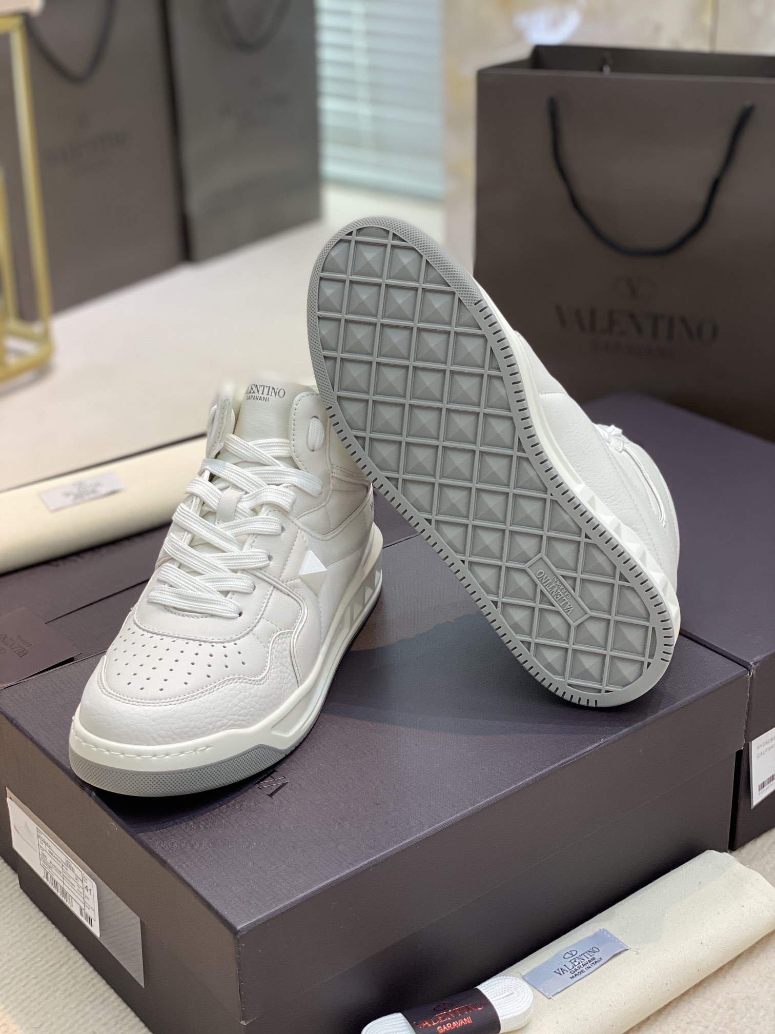 Valenti One Stud Mid-Top Nappa Sneaker - DopestKickz