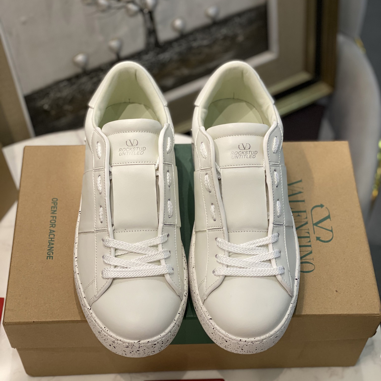 Valenti  Open For A Change Sneaker In Bio-Based Material In White - DopestKickz