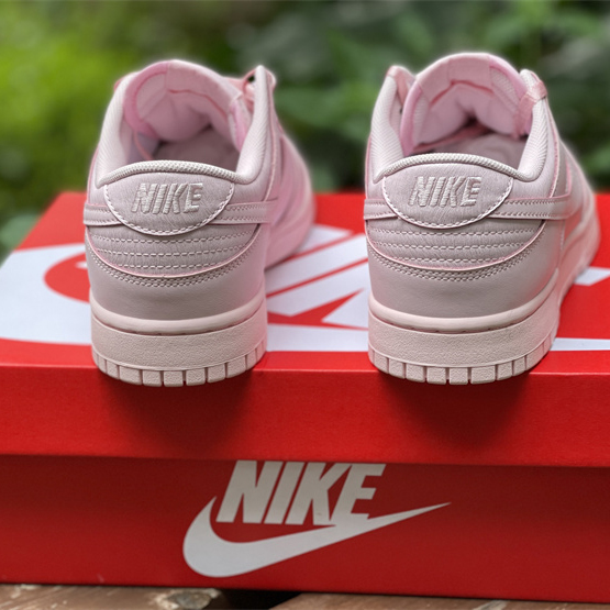 NIKE Dunk Low SE (GS) Sneaker    921803-601 - DopestKickz