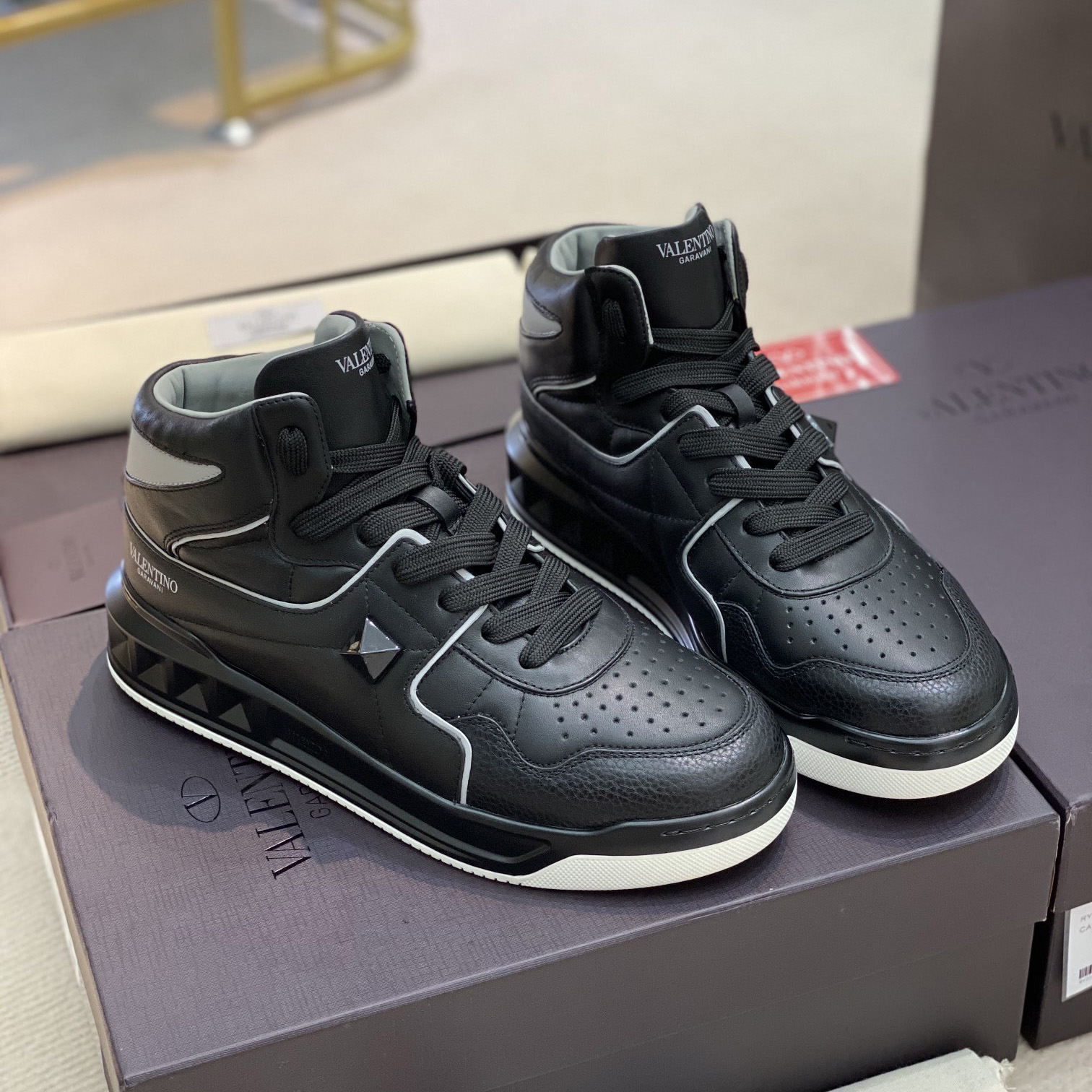 Valenti One Stud Mid-Top Nappa Sneaker - DopestKickz