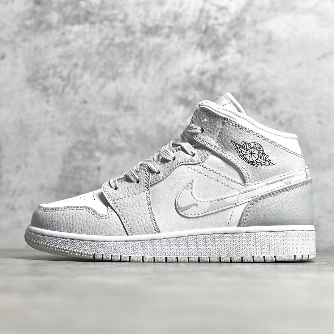 Air Jordan 1 Sneaker     - DopestKickz