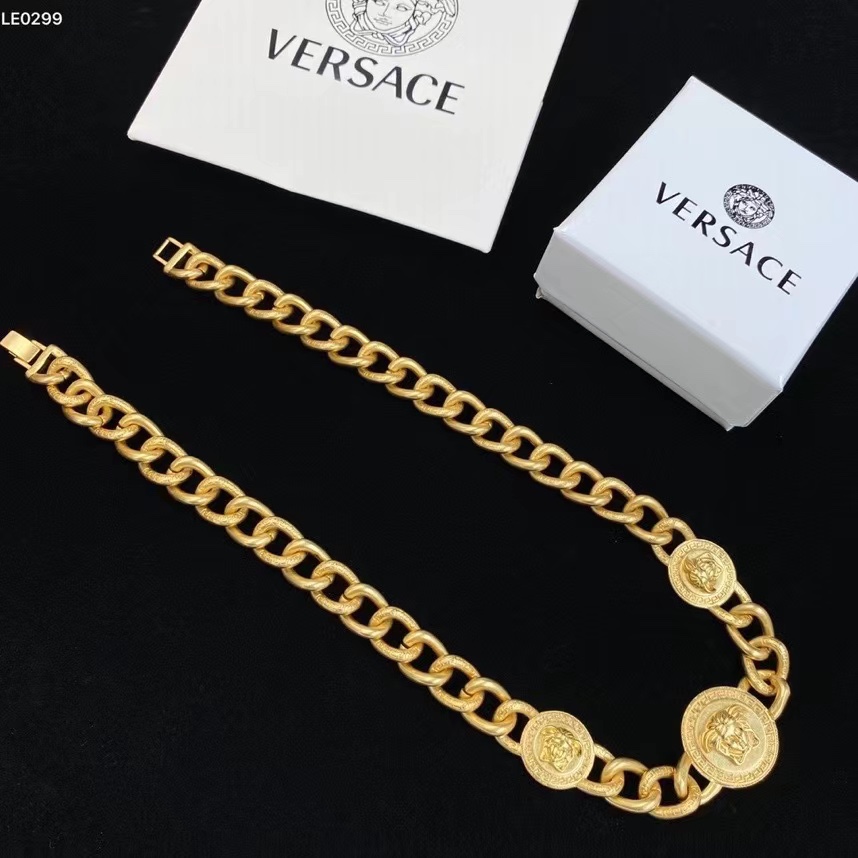 Versace Medusa Necklace - DopestKickz