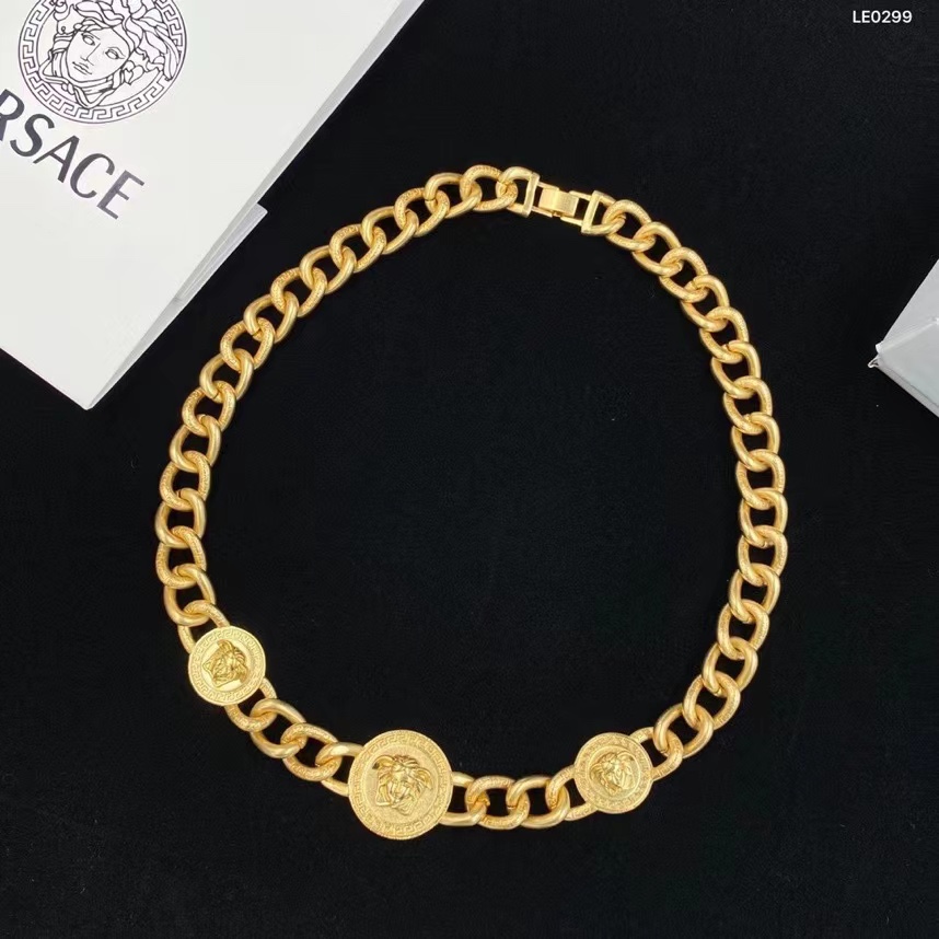 Versace Medusa Necklace - DopestKickz
