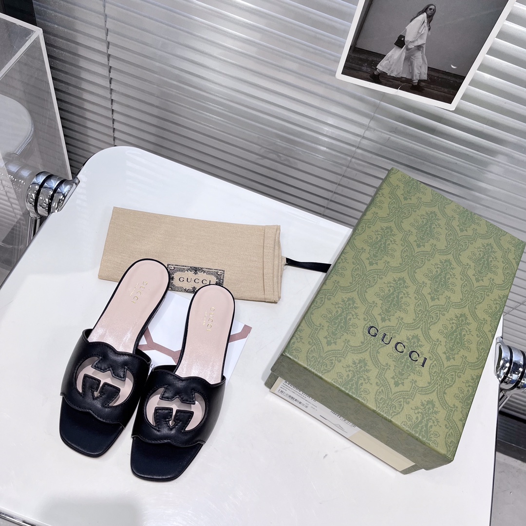 Gucci Women's GG Slide Sandal - DopestKickz