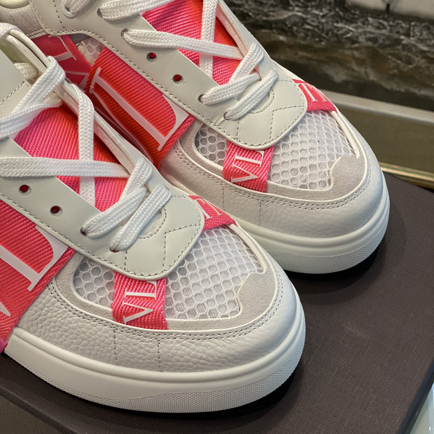 Valenti Low-Top Calfskin And Mesh VL7N Sneaker With Bands - DopestKickz