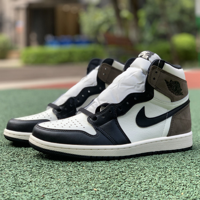 Air Jordan 1 Dark Mocha AJ1 Sneaker - DopestKickz