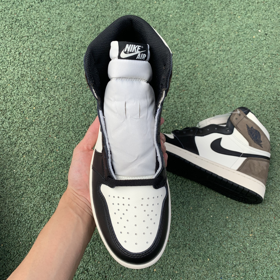 Air Jordan 1 Dark Mocha AJ1 Sneaker - DopestKickz
