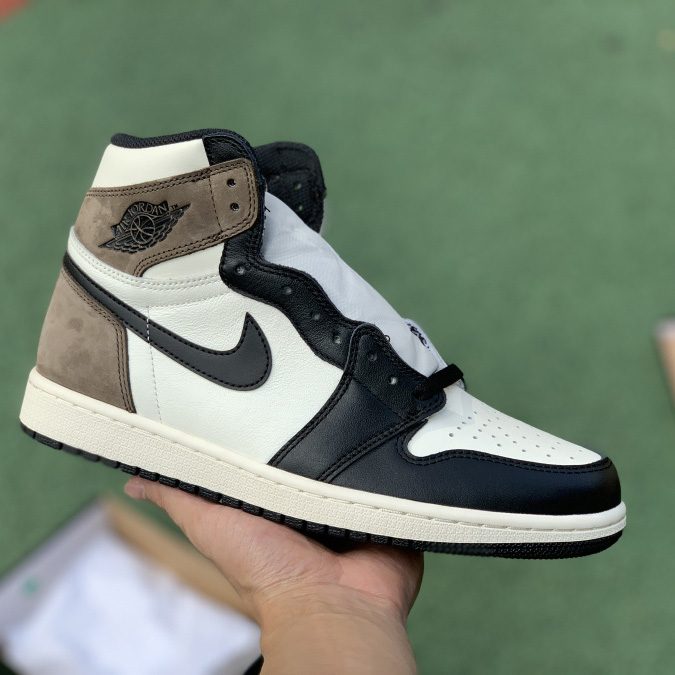 Air Jordan 1 Dark Mocha AJ1 Sneaker - DopestKickz