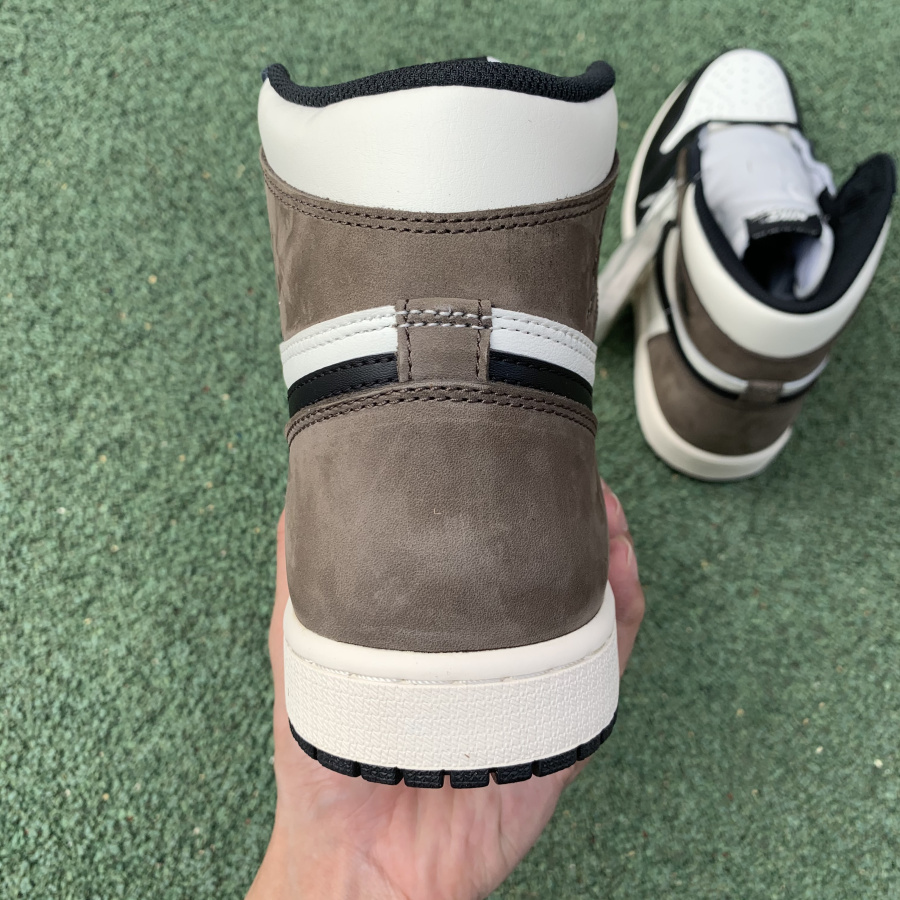 Air Jordan 1 Dark Mocha AJ1 Sneaker - DopestKickz