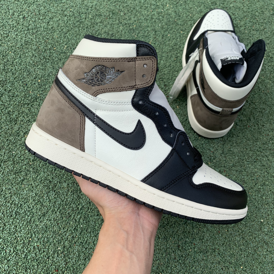 Air Jordan 1 Dark Mocha AJ1 Sneaker - DopestKickz