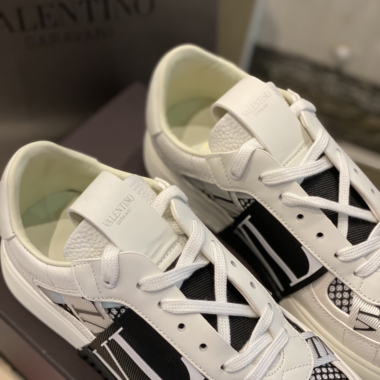 Valenti VL7N Low-Top Sneakers In Calfskin And Mesh Fabric With Bands - DopestKickz