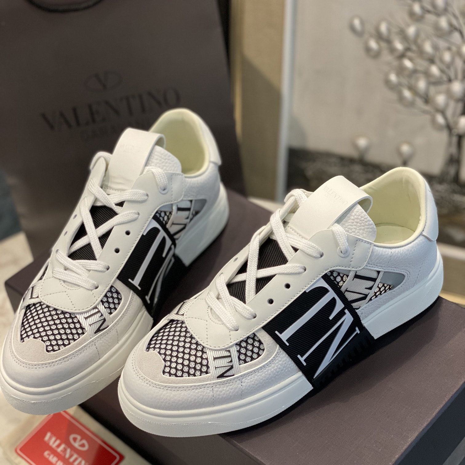Valenti VL7N Low-Top Sneakers In Calfskin And Mesh Fabric With Bands - DopestKickz