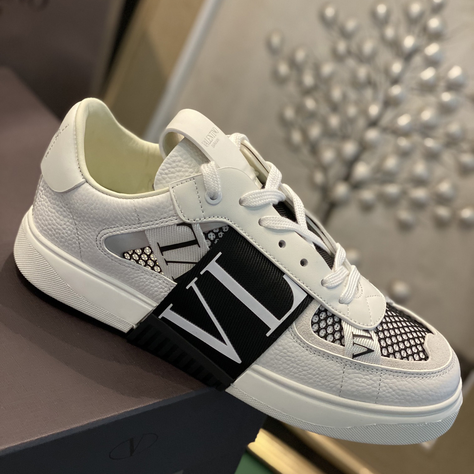 Valenti VL7N Low-Top Sneakers In Calfskin And Mesh Fabric With Bands - DopestKickz