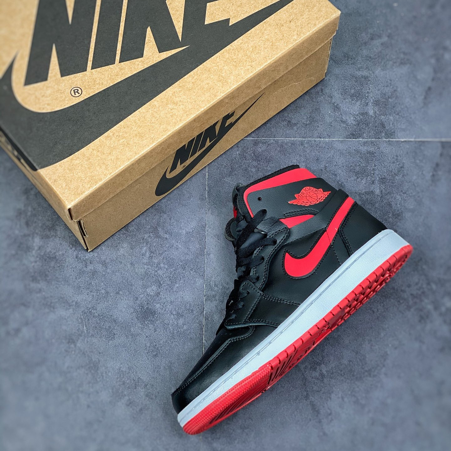 Nike Air Jordan 1 Zoom Air Cmft ''Bred'' Sneaker  CT0979-006 - DopestKickz