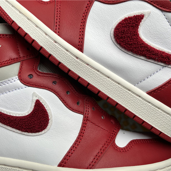 Air Jordan 1 High OG WMNS “Newstalgia”  Sneaker  DJ4891-061 - DopestKickz