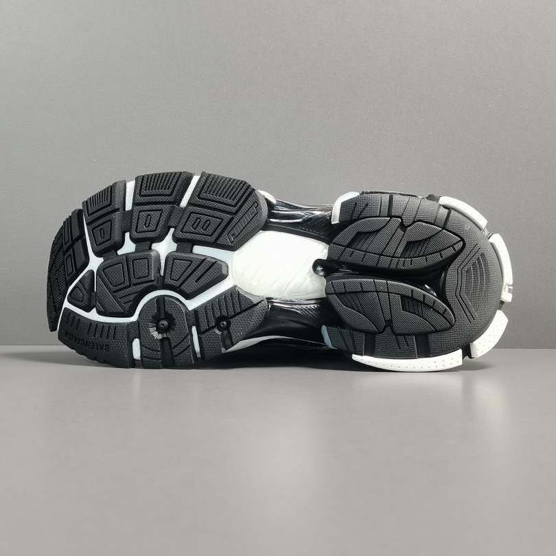Balenciaga Runner Sneakers - DopestKickz