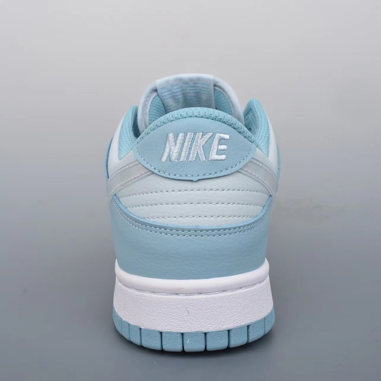 Nike SB Dunk Low  Sneaker    - DopestKickz