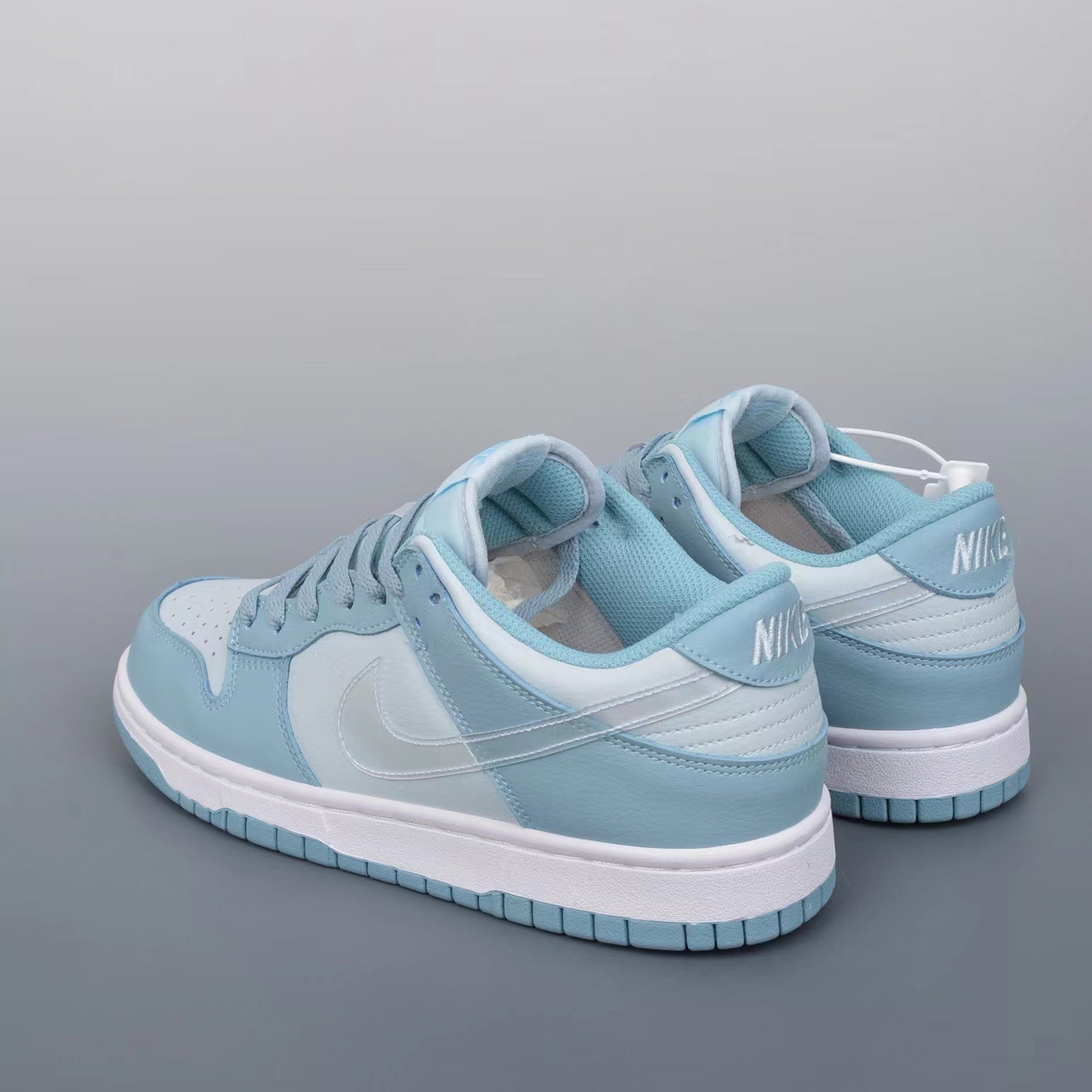 Nike SB Dunk Low  Sneaker    - DopestKickz