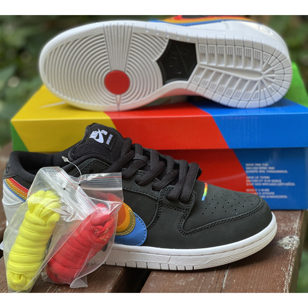 Polaroid x Nike Sb Dunk Low ''Polaroid'' Sneaker    DH7722-001 - DopestKickz
