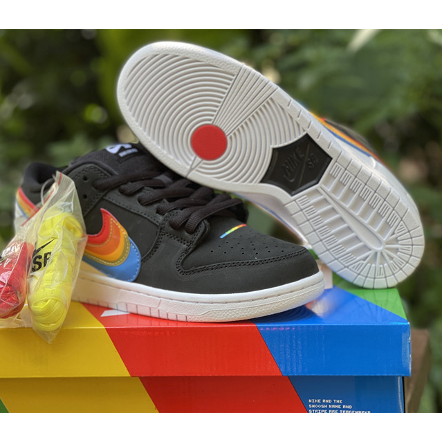 Polaroid x Nike Sb Dunk Low ''Polaroid'' Sneaker    DH7722-001 - DopestKickz