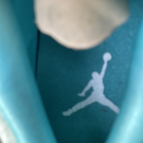 Air Jordan 1 Low ''New Emerald'' Sneaker  DN3705 301 - DopestKickz