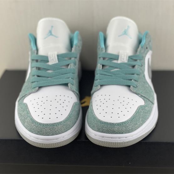 Air Jordan 1 Low ''New Emerald'' Sneaker  DN3705 301 - DopestKickz