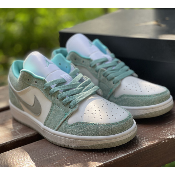 Air Jordan 1 Low ''New Emerald'' Sneaker  DN3705 301 - DopestKickz