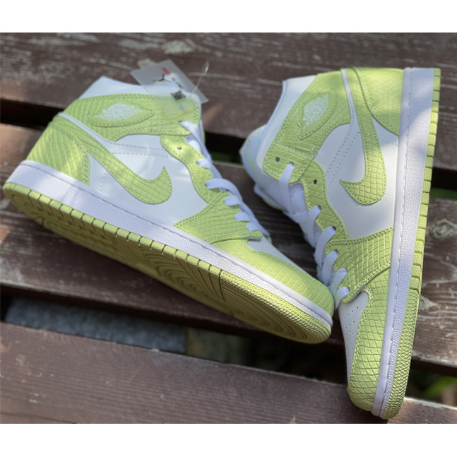 Air Jordan 1 Top Sneaker  DV2959-113 - DopestKickz