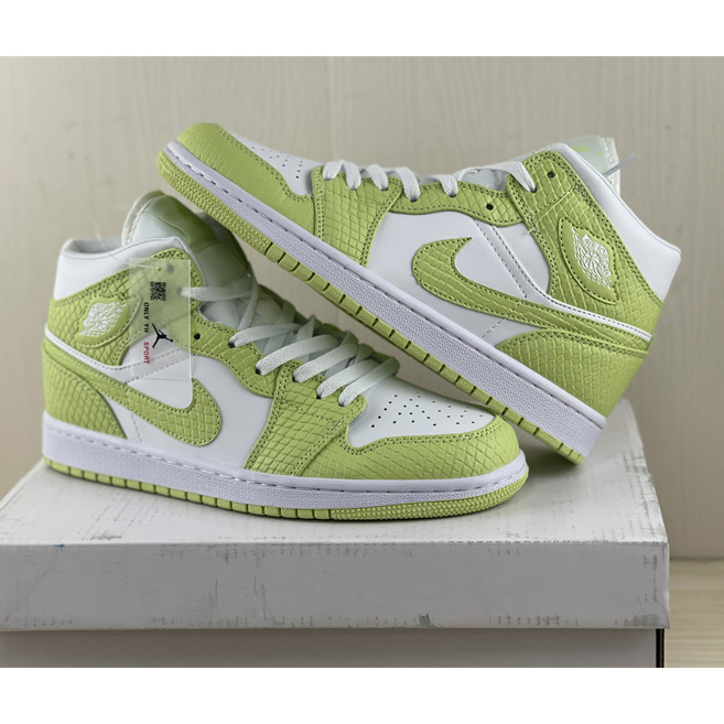 Air Jordan 1 Top Sneaker  DV2959-113 - DopestKickz