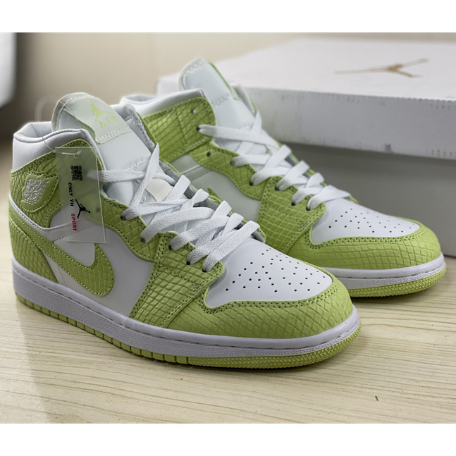 Air Jordan 1 Top Sneaker  DV2959-113 - DopestKickz