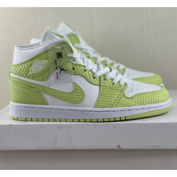 Air Jordan 1 Top Sneaker  DV2959-113 - DopestKickz