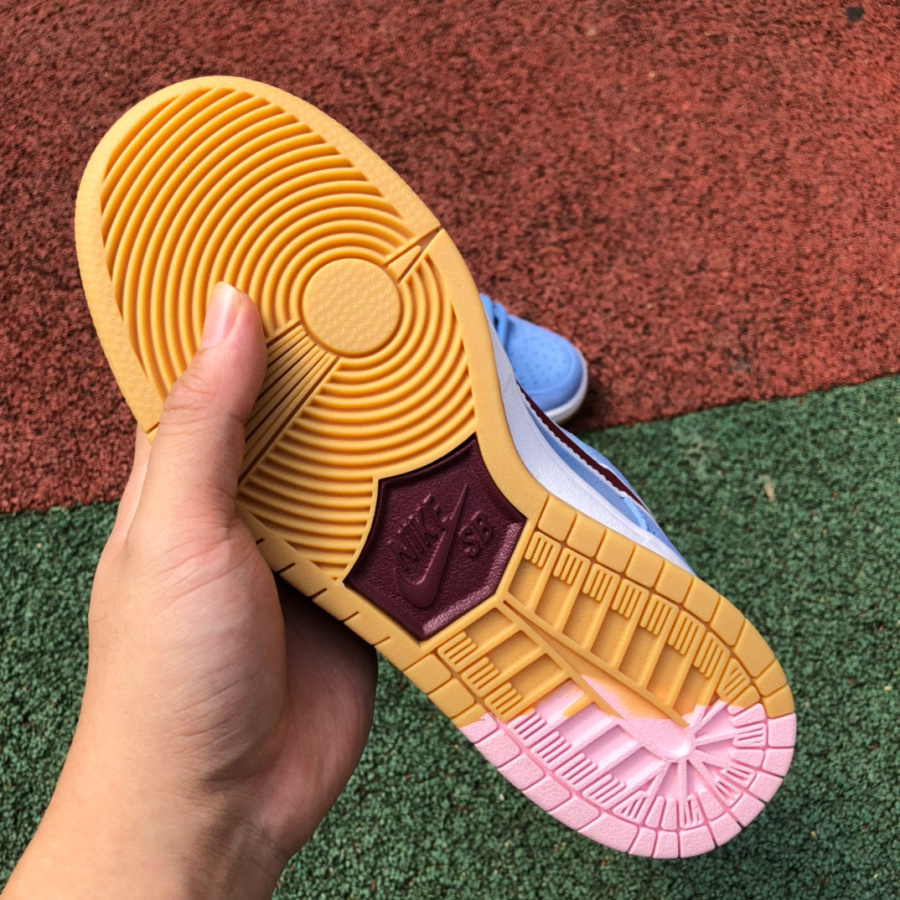  Nike SB Dunk Low PRM Phillies Sneakers   DQ4040-400 - DopestKickz