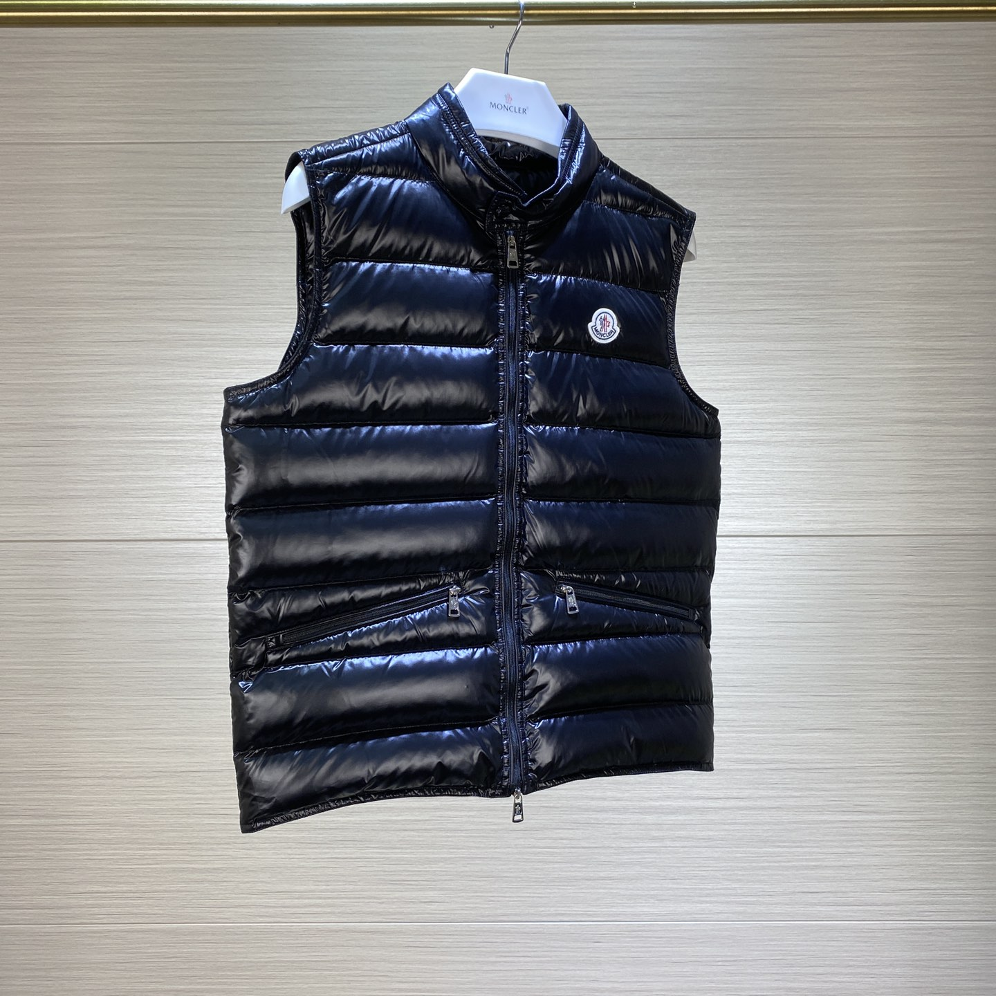 Moncler Vest In black - DopestKickz